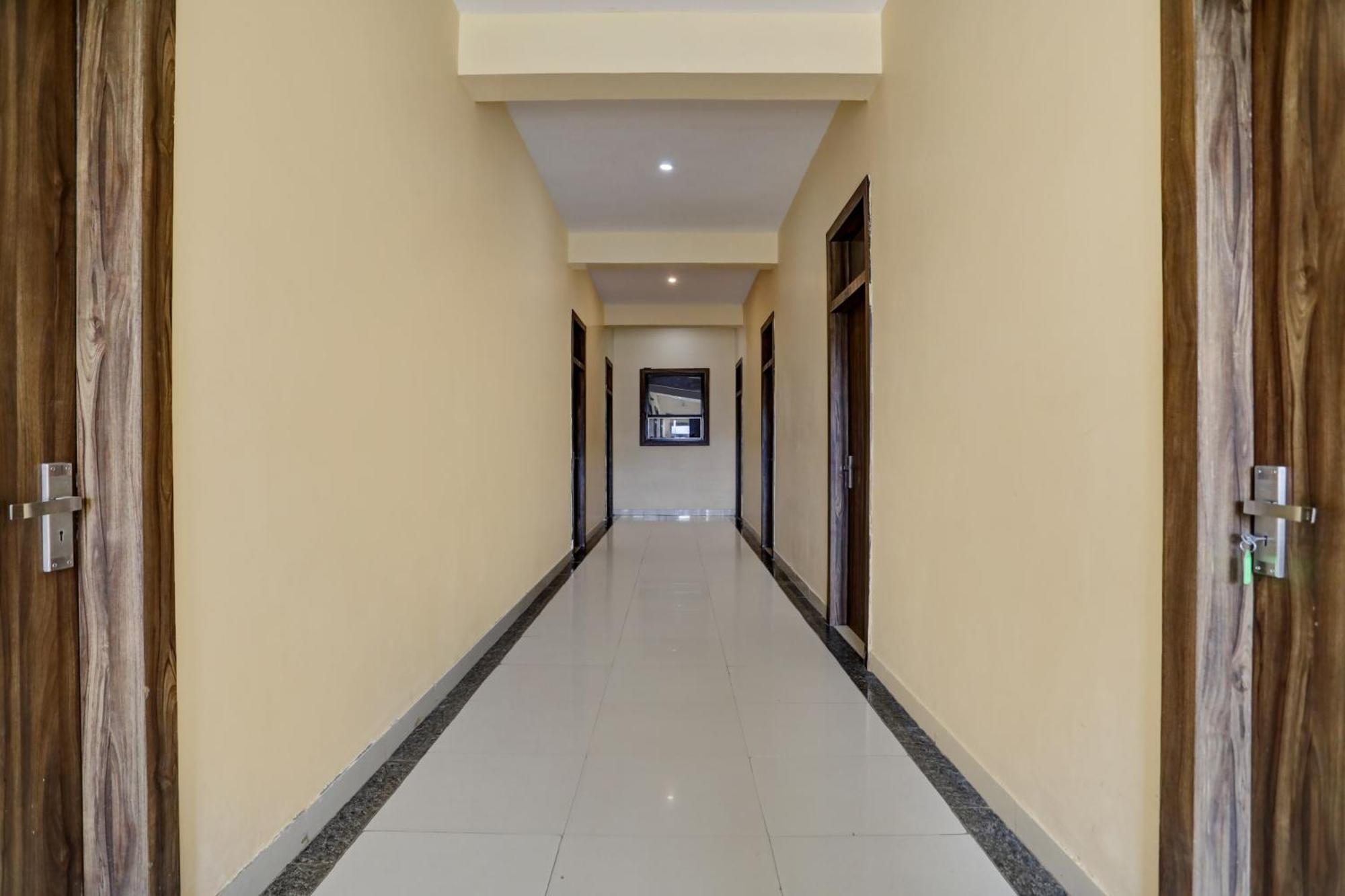 Hotel Collection O Amet Garh Udajpur Zewnętrze zdjęcie